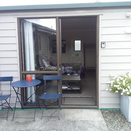 Chris And Dave'S B & B Otorohanga Exterior photo